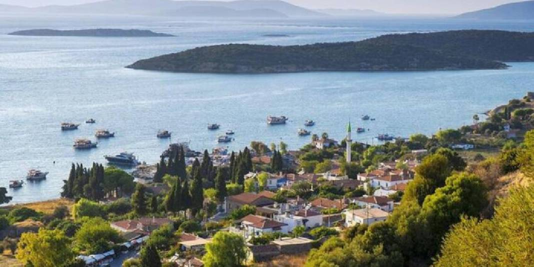 Taş evler, deniz ve sessizlik… Gürültüden kaçanların yeni rotası: Yazın tadını çıkarmak isteyen buraya akın edecek! 6